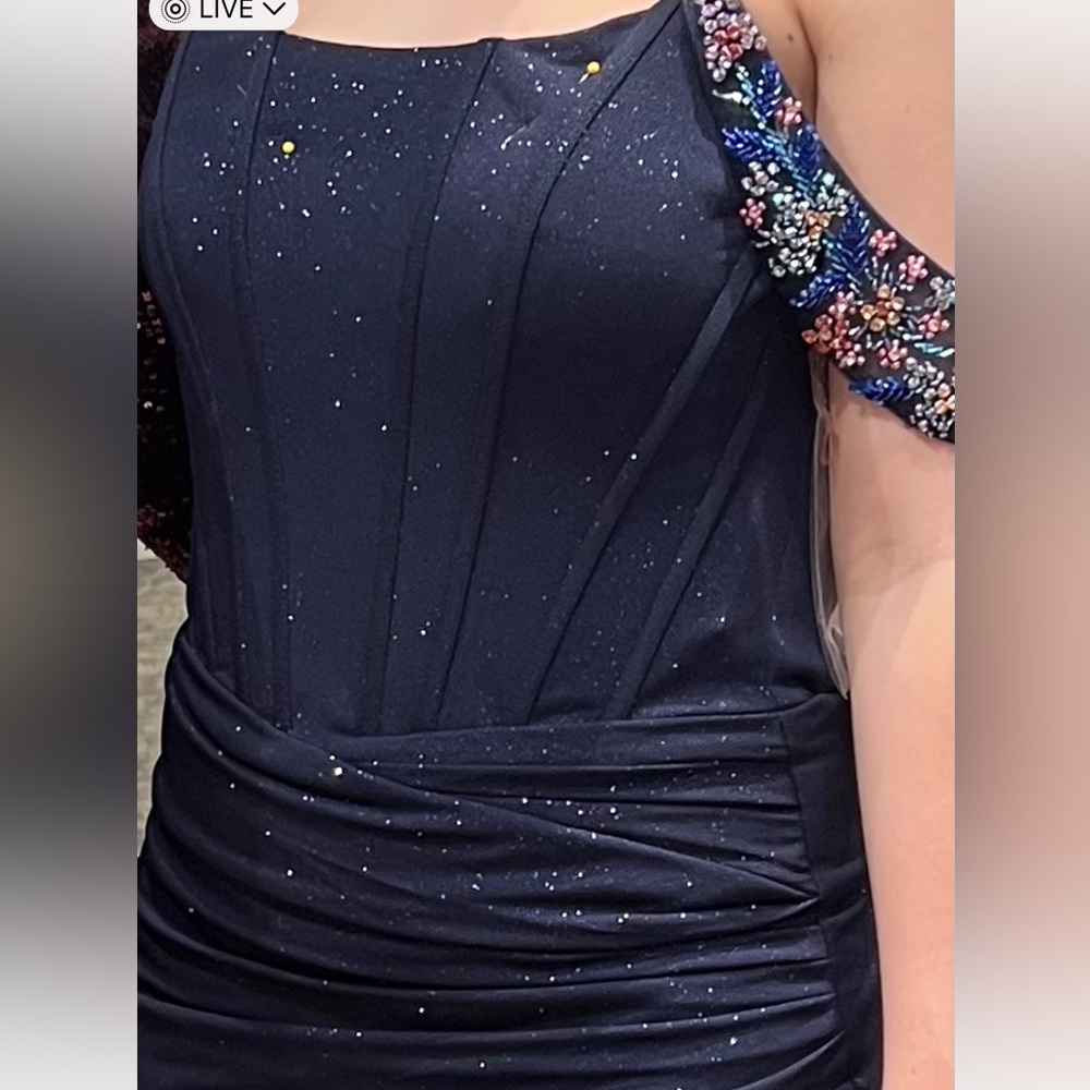 AMARRA navy blue prom/pageant dress. Size 4. Only worn for 4 hours - Picture 3 of 4
